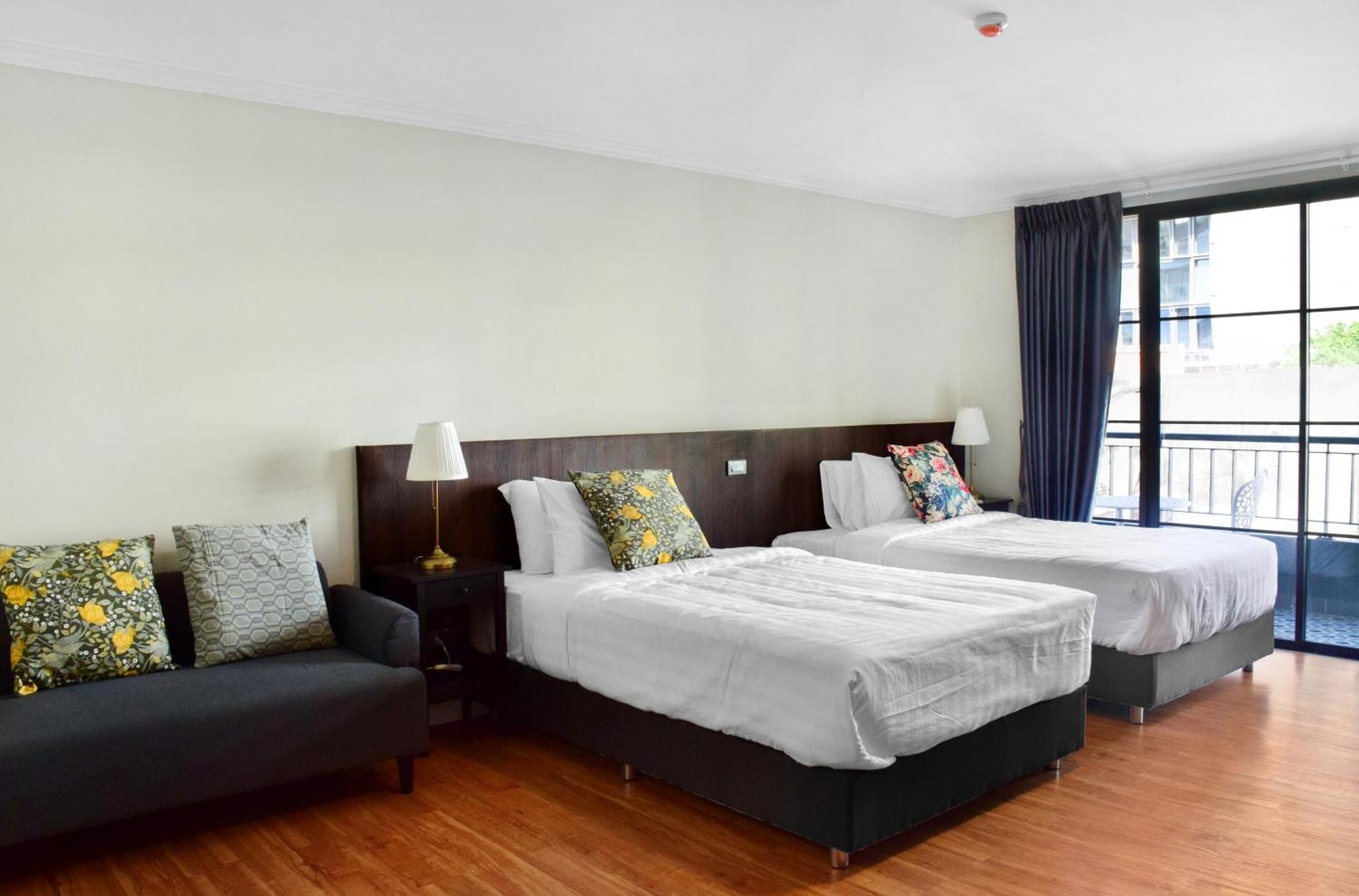 Cc Residences Bangkok Luaran gambar