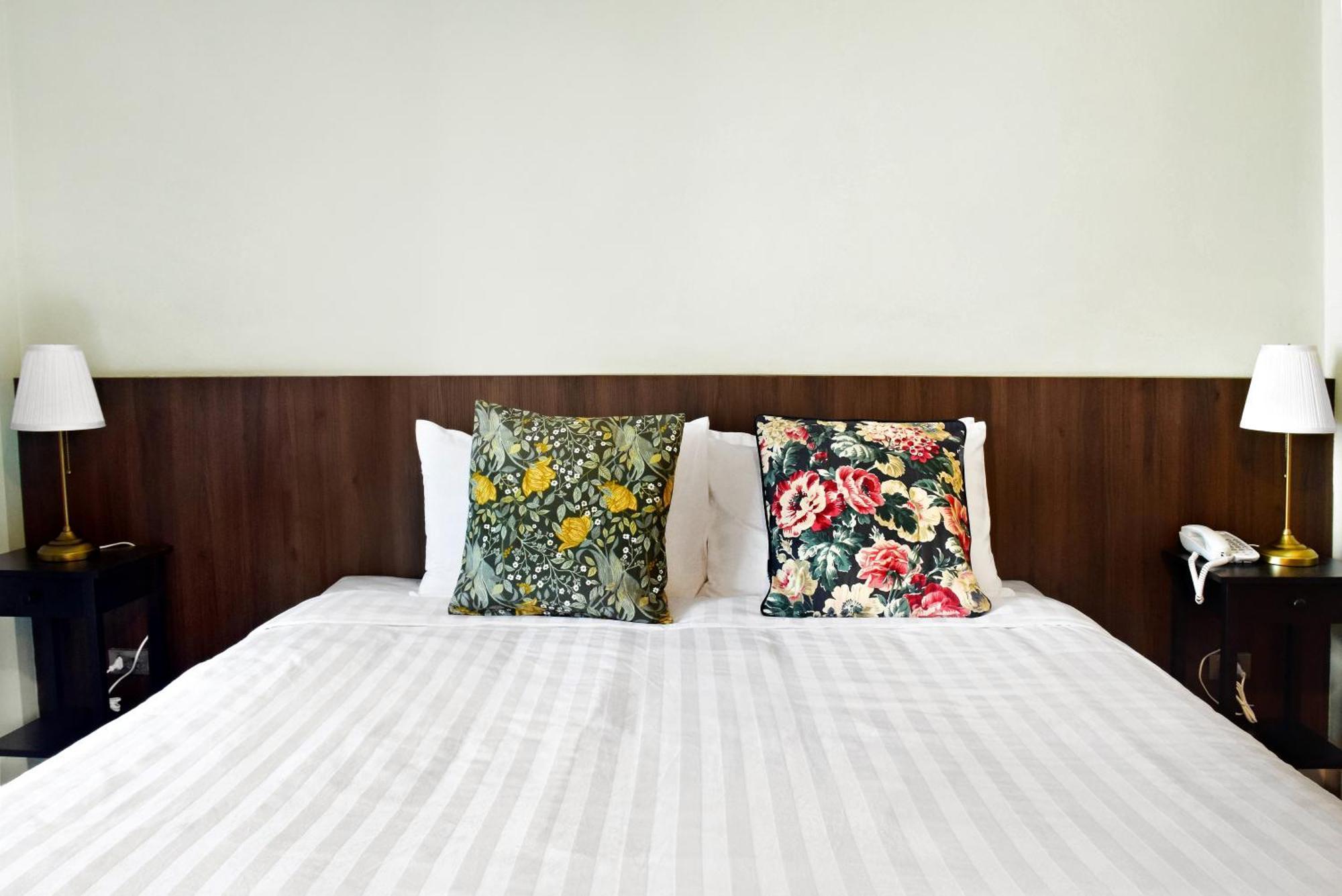 Cc Residences Bangkok Luaran gambar